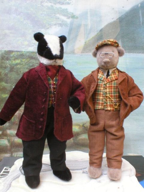 Badger and Mole.JPG (47759 bytes)