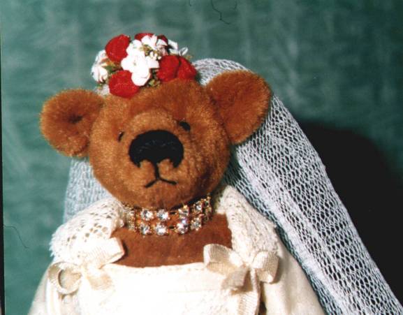 Beartrice_portrait.JPG (38460 bytes)