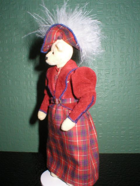 Edwardian red2.JPG (48538 bytes)