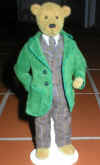 Gent in green.JPG (43471 bytes)