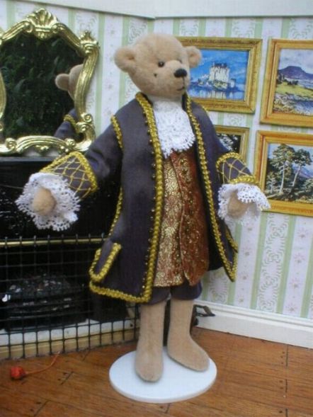 Georgian gent1.JPG (51326 bytes)