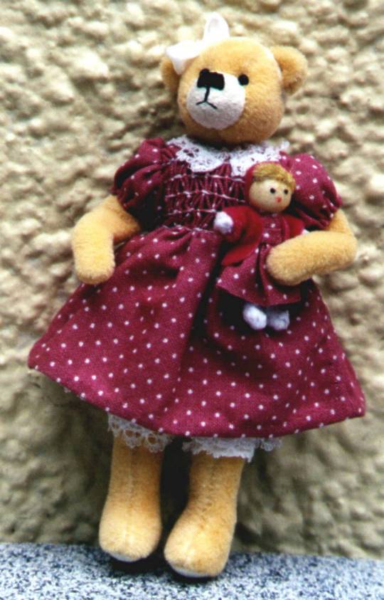 Girl_with_Doll