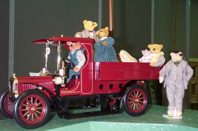 Lorry 10.JPG (41938 bytes)