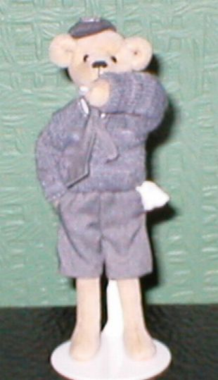School Boy.jpg (21984 bytes)