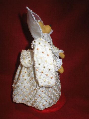 liz side view.JPG (22993 bytes)